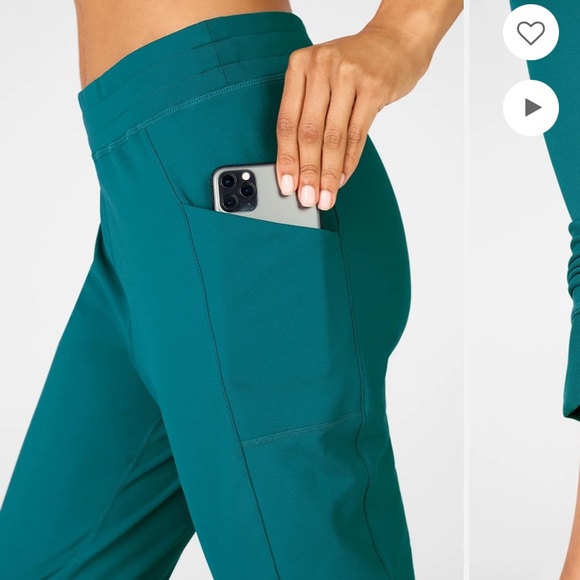 Fabletics Mila Cold Weather Joggers Size XS - Picture 2 of 6